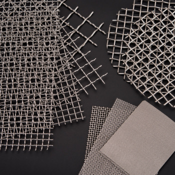 众城四方编制焊接轧花网 Φ4.5mm/5800mm*1100mm（网格100mm*100mm）